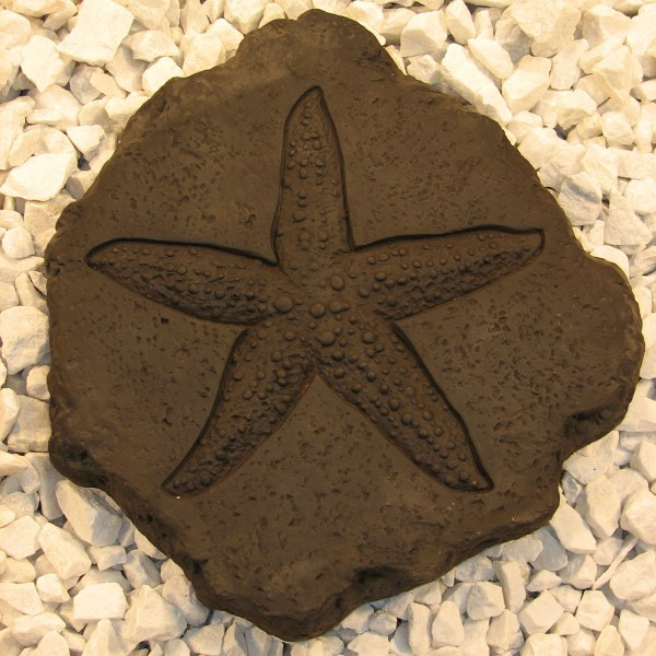 Round Stepping Stone with Starfish in the center - Made of Cement